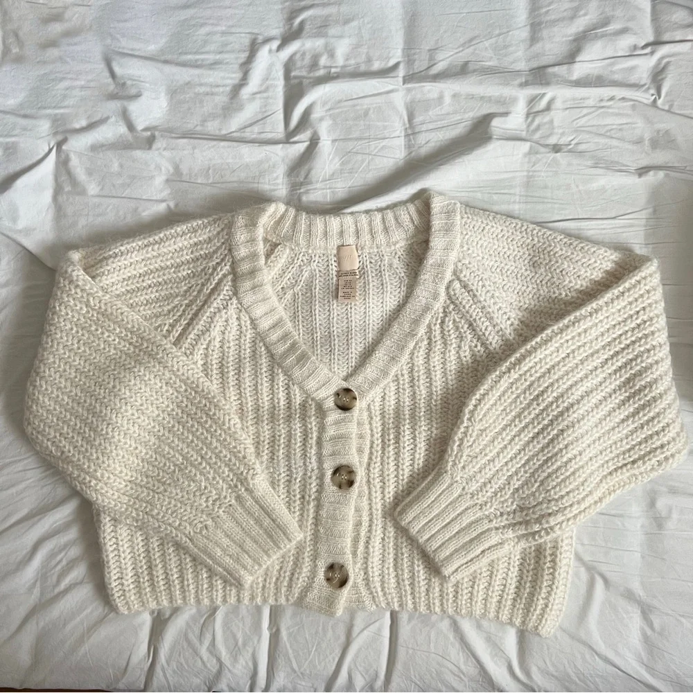 H&M Chunky Knit Cardigan - Picture 2 of 6